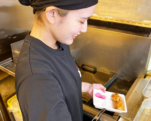 博多とよ唐亭 社員採用 スタッフ6